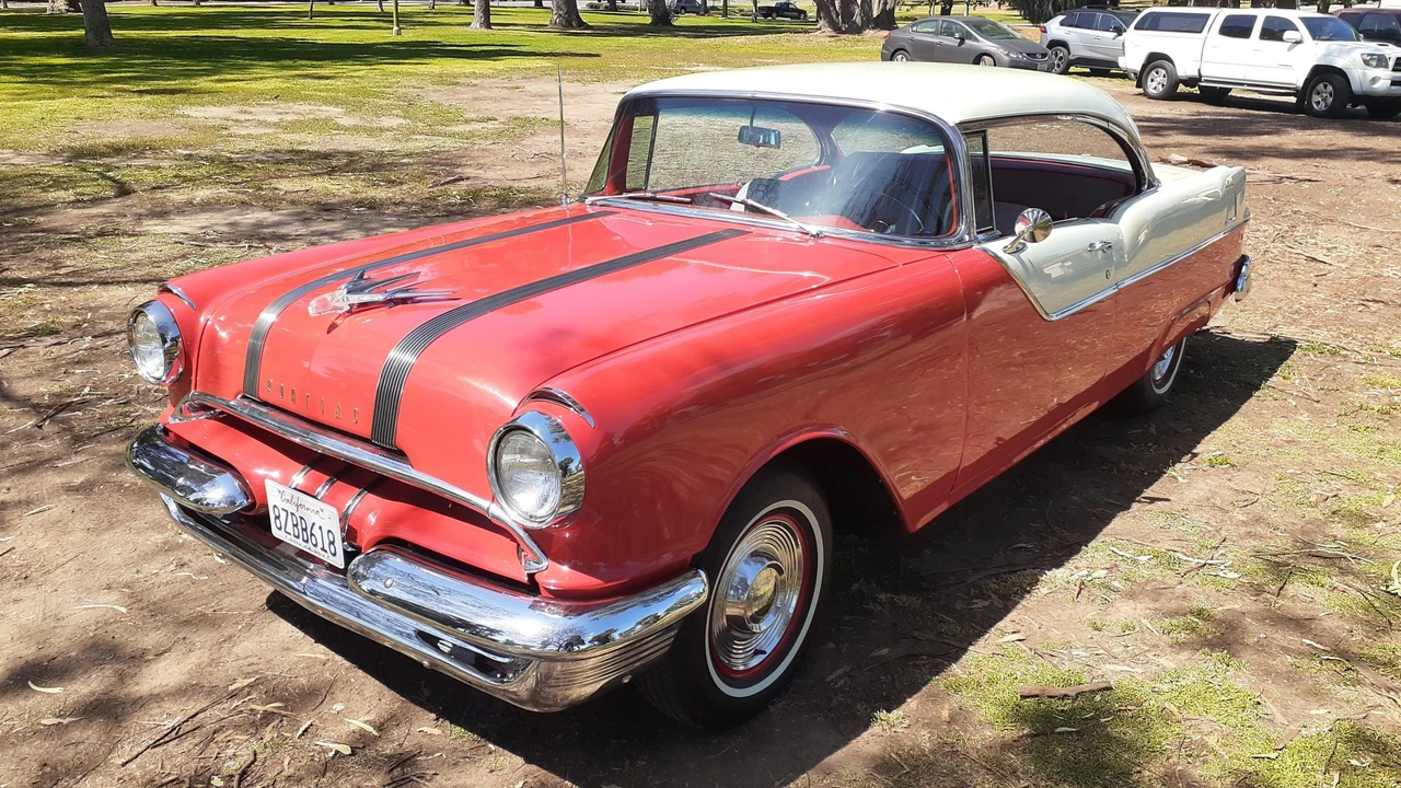 1955 Pontiac Chieftain - Image 16 of 31