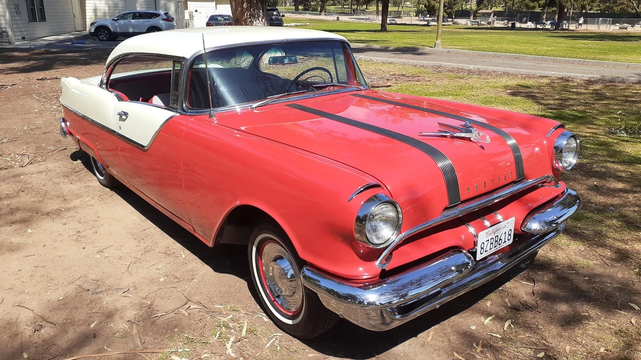 1955 Pontiac Chieftain - Image 3 of 31