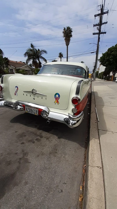 1955 Pontiac Chieftain - Image 25 of 31
