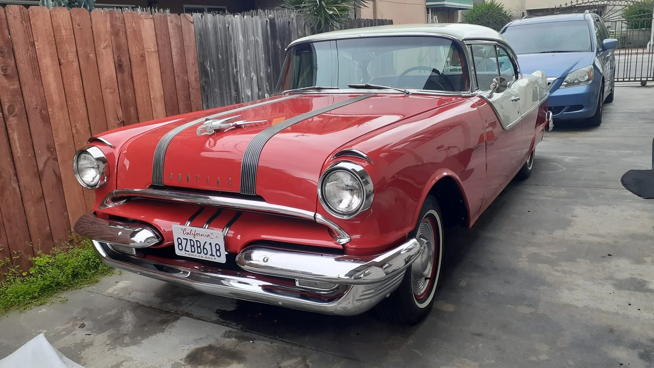 1955 Pontiac Chieftain - Image 22 of 31