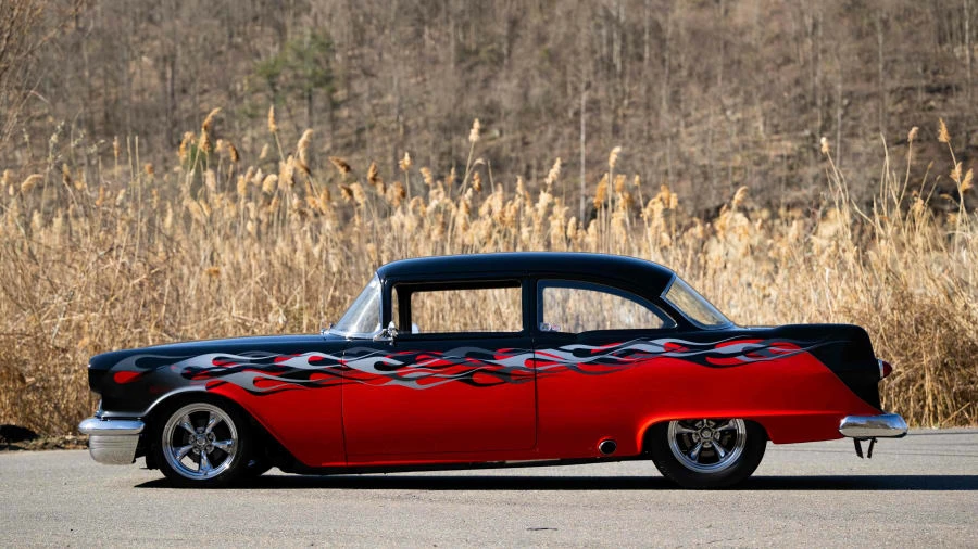 1955 Pontiac Chieftain - Image 8 of 31