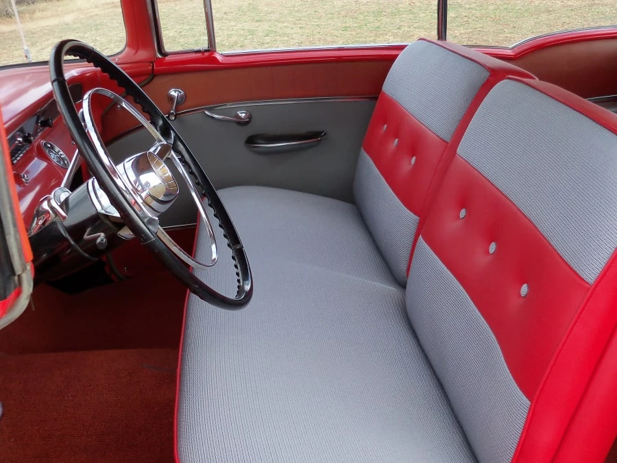 1955 Pontiac Chieftain - Image 3 of 10
