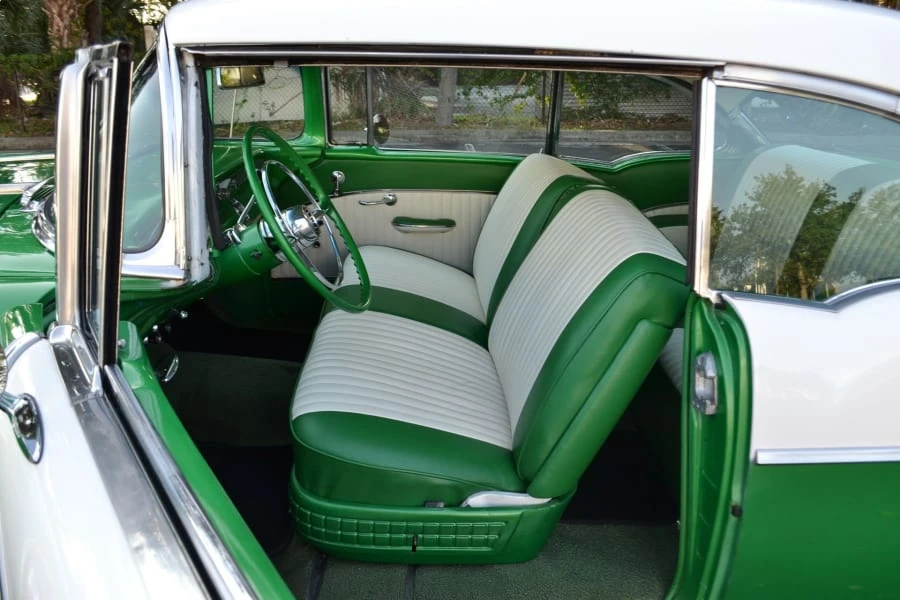 1955 Pontiac Chieftain - Image 5 of 14