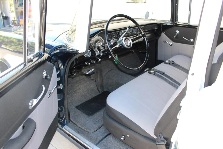 1955 Pontiac Chieftain - Image 5 of 10