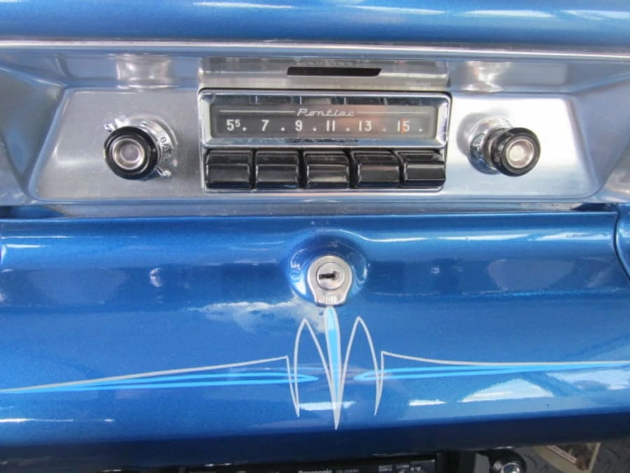 1955 Pontiac Chieftain - Image 5 of 9