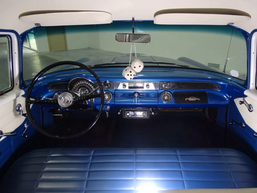 1955 Pontiac Chieftain - Image 2 of 11