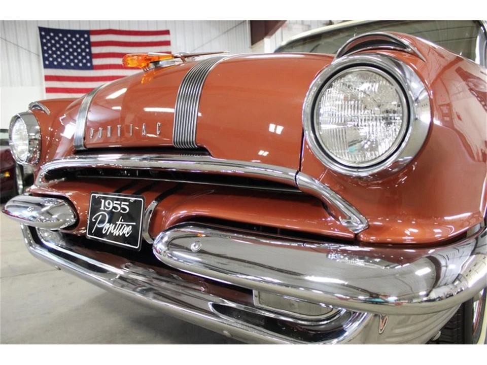 1955 Pontiac Chieftain - Image 14 of 31