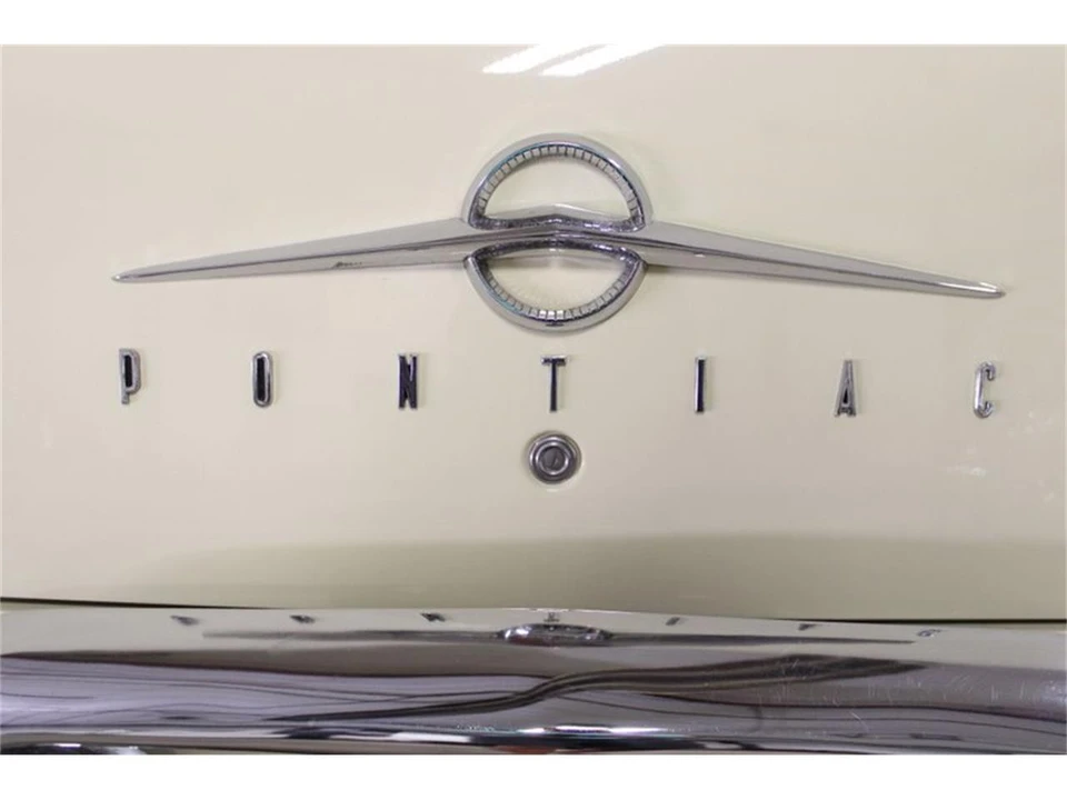 1955 Pontiac Chieftain - Image 23 of 31