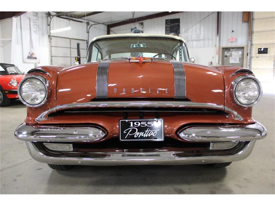 1955 Pontiac Chieftain - Image 9 of 31