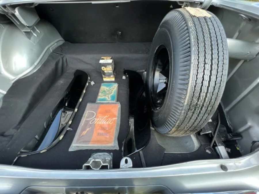 1955 Pontiac Chieftain - Image 17 of 17