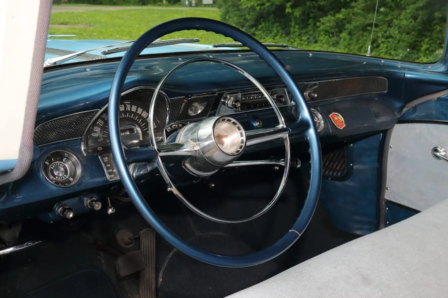 1955 Pontiac Chieftain - Image 26 of 31