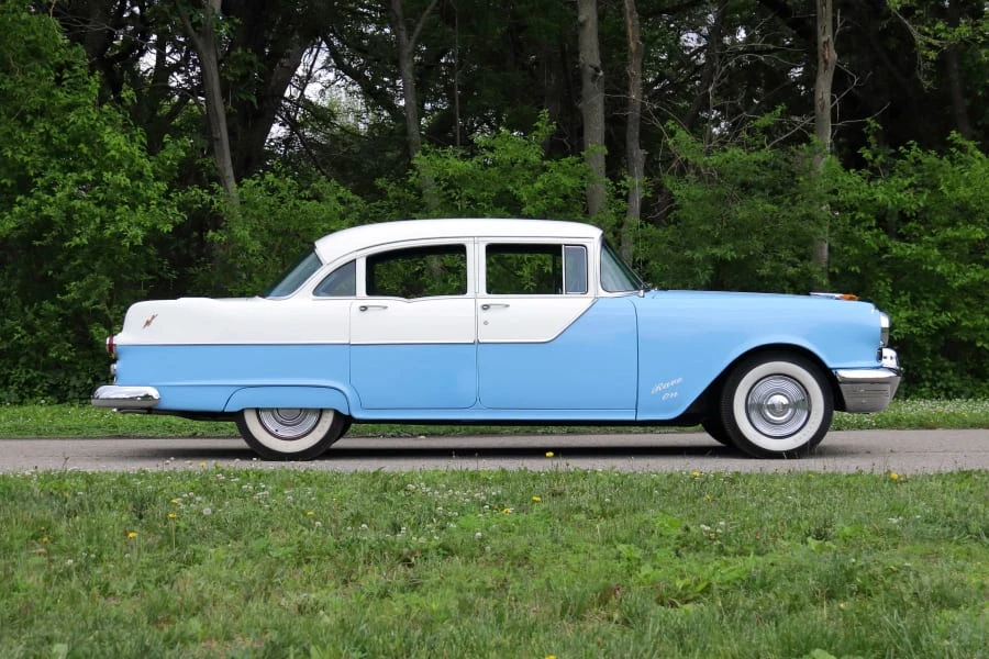 1955 Pontiac Chieftain - Image 2 of 31