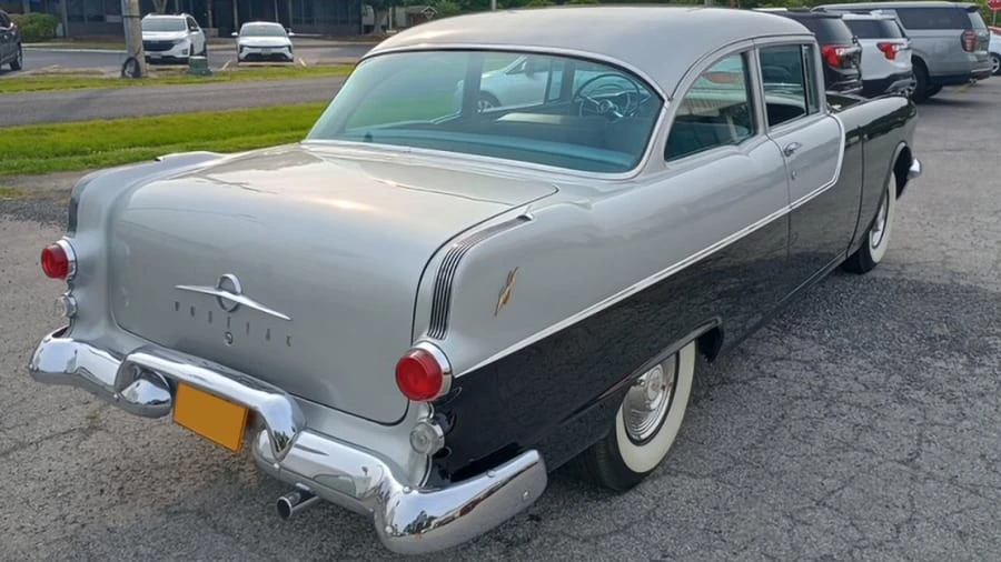 1955 Pontiac Chieftain - Image 3 of 12