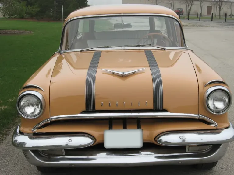 1955 Pontiac Chieftain - Image 2 of 2