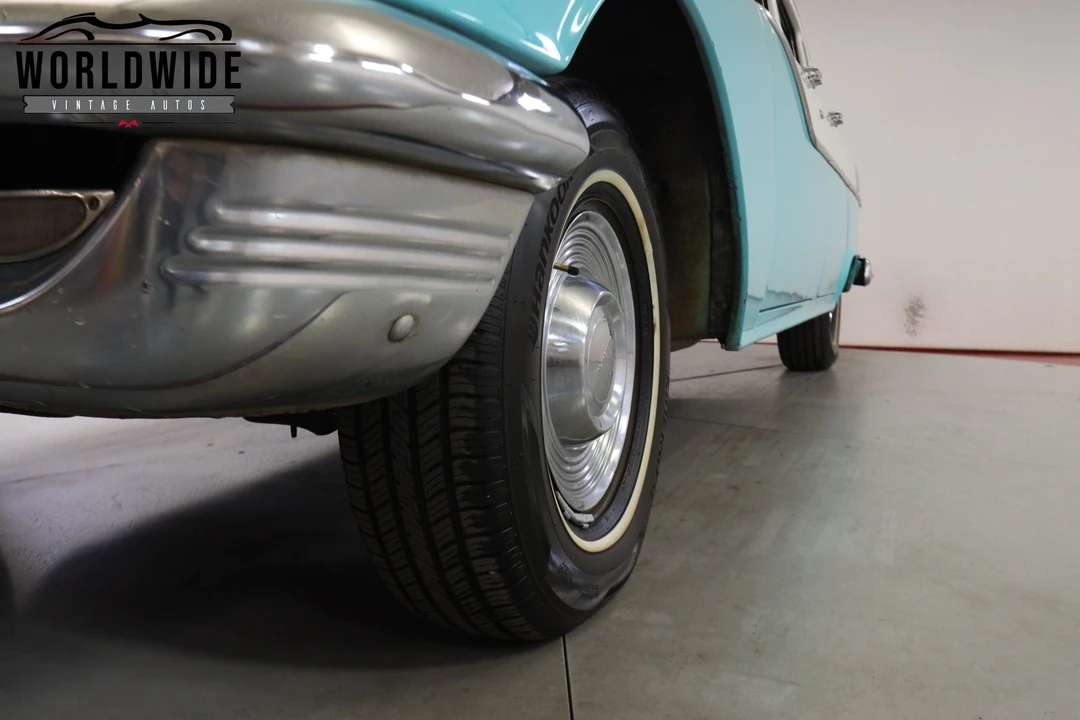 1955 Pontiac Chieftain - Image 11 of 12