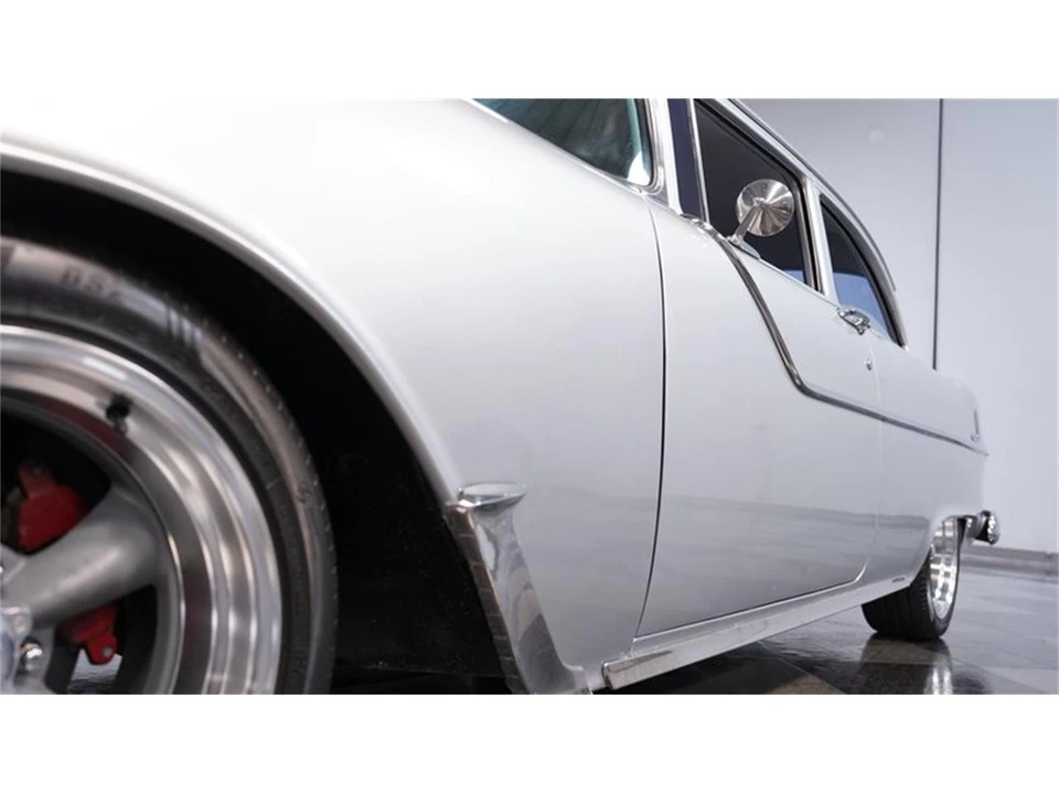 1955 Pontiac Chieftain - Image 19 of 31