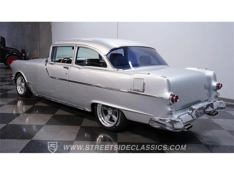 1955 Pontiac Chieftain - Image 8 of 31