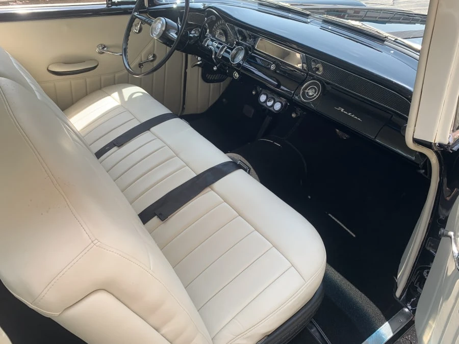 1955 Pontiac Chieftain - Image 6 of 9