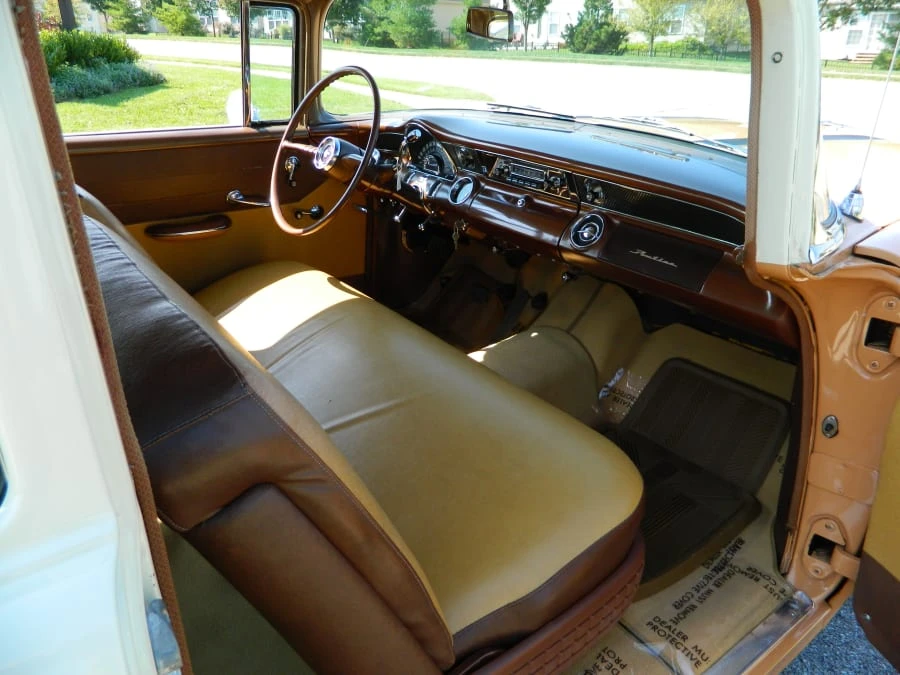 1955 Pontiac Chieftain - Image 5 of 9