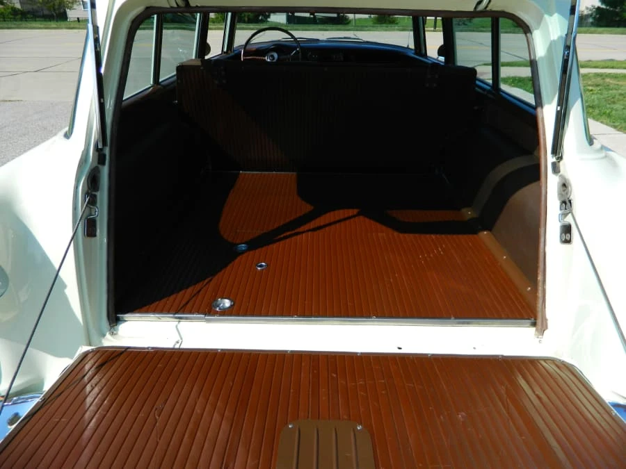 1955 Pontiac Chieftain - Image 7 of 9