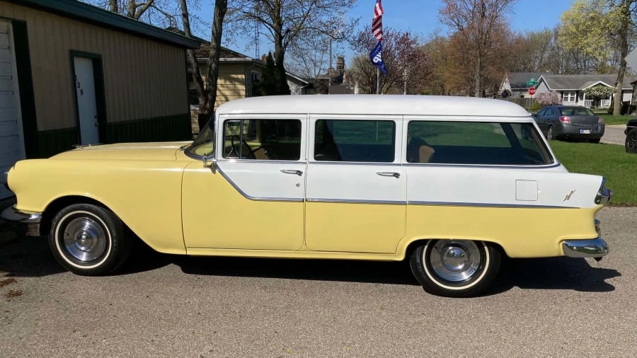 1955 Pontiac Chieftain - Image 2 of 7