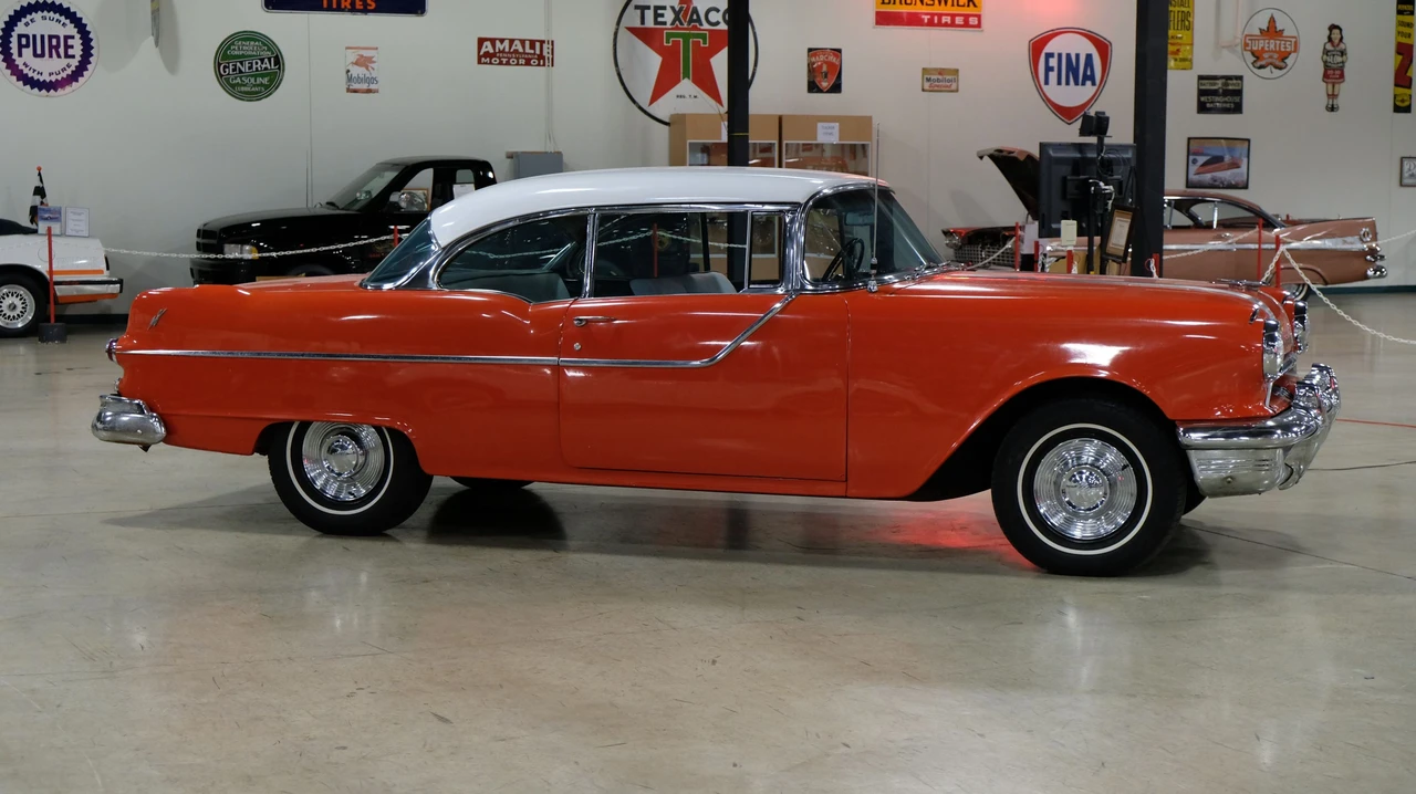 1955 Pontiac Chieftain - Image 3 of 18