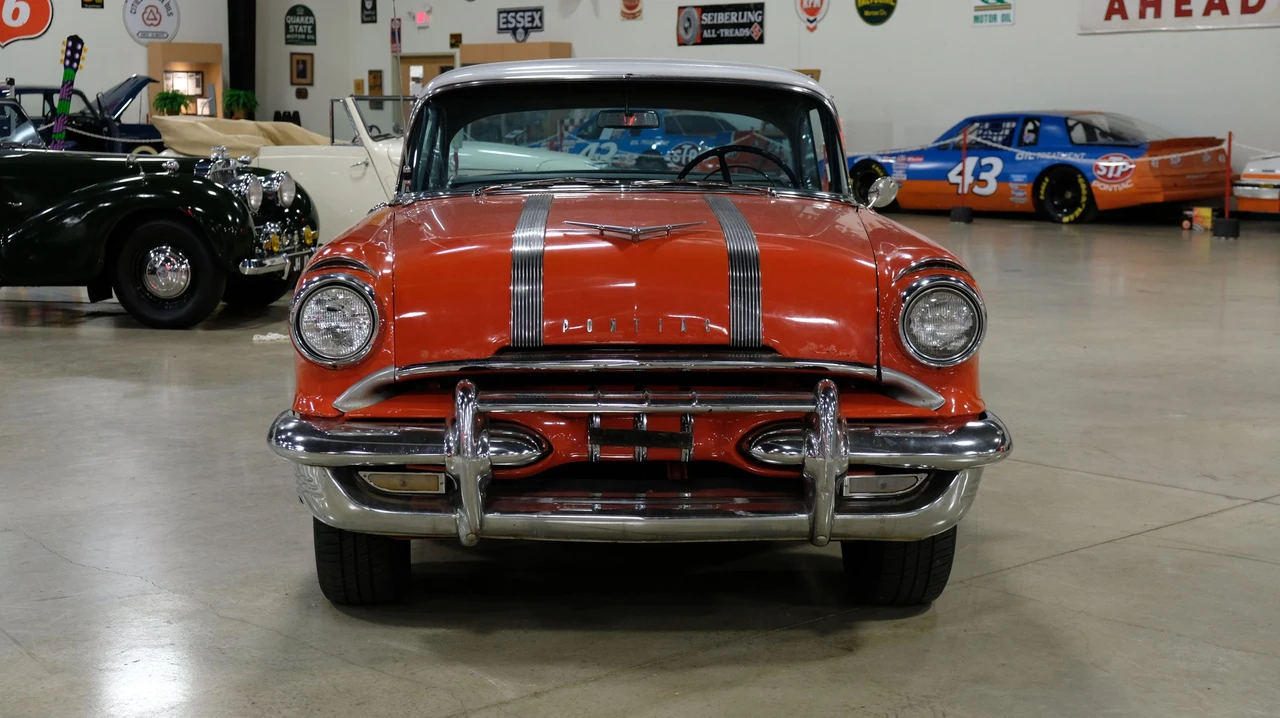 1955 Pontiac Chieftain - Image 5 of 18