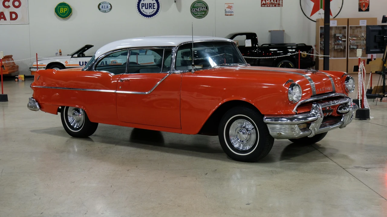 1955 Pontiac Chieftain - Image 2 of 18