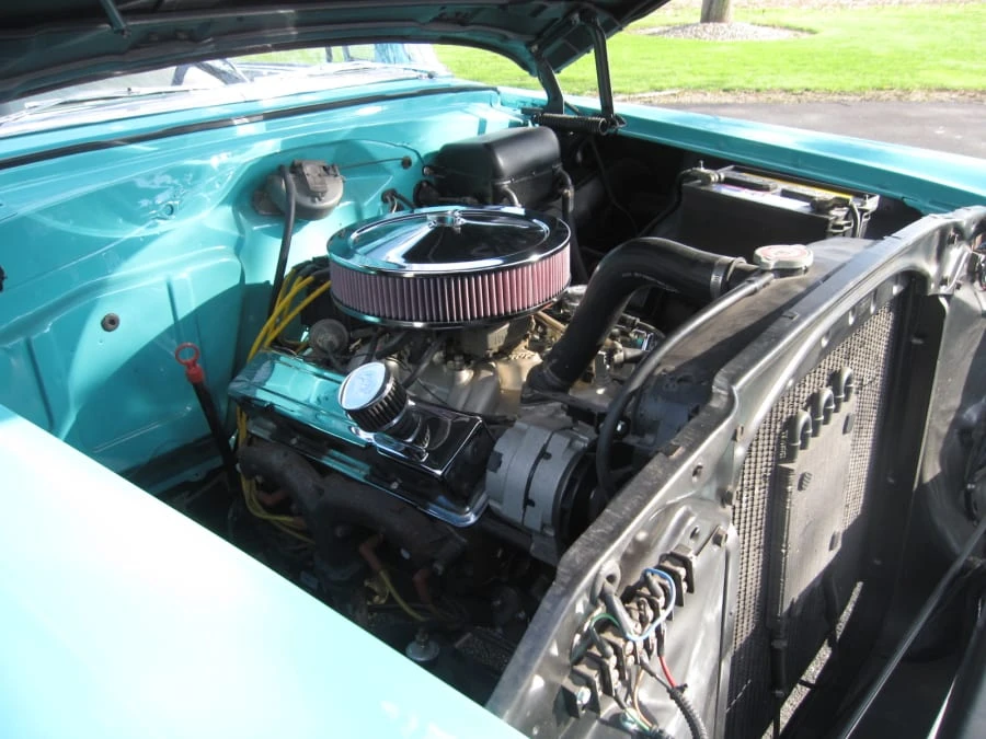 1955 Pontiac Chieftain - Image 6 of 8