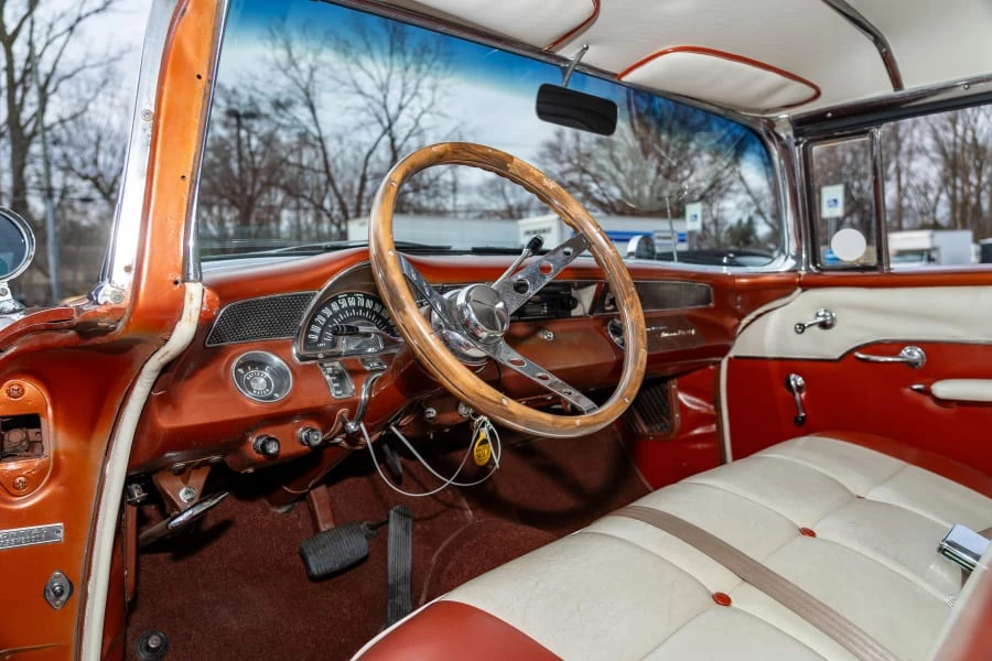 1955 Pontiac Safari - Image 15 of 28