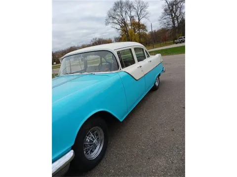1955 Pontiac Sedan