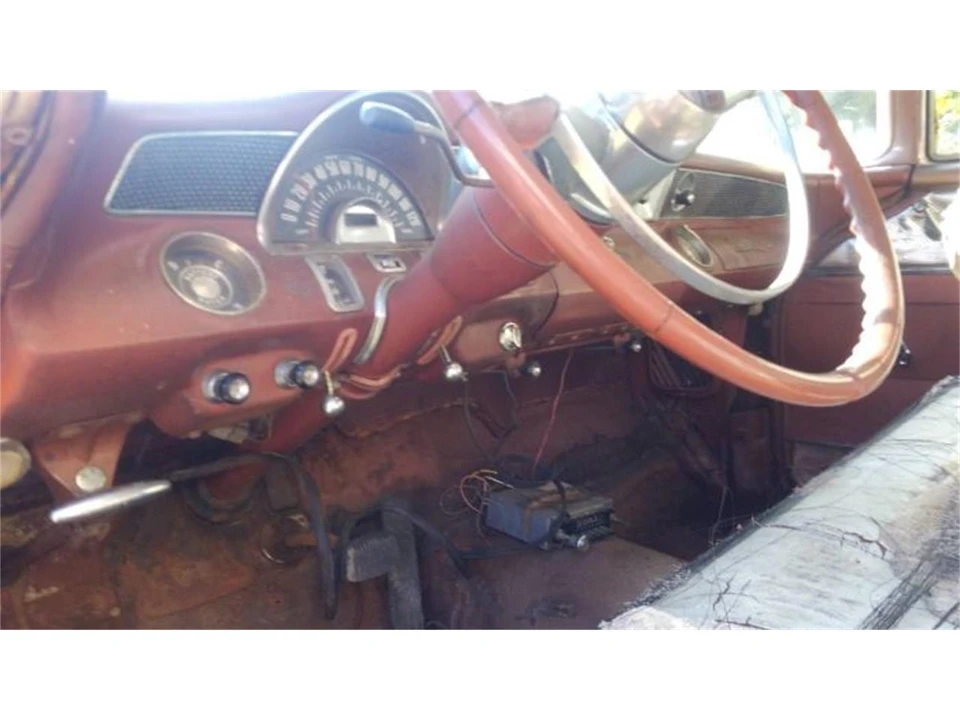 1955 Pontiac Star Chief - Image 5 of 10
