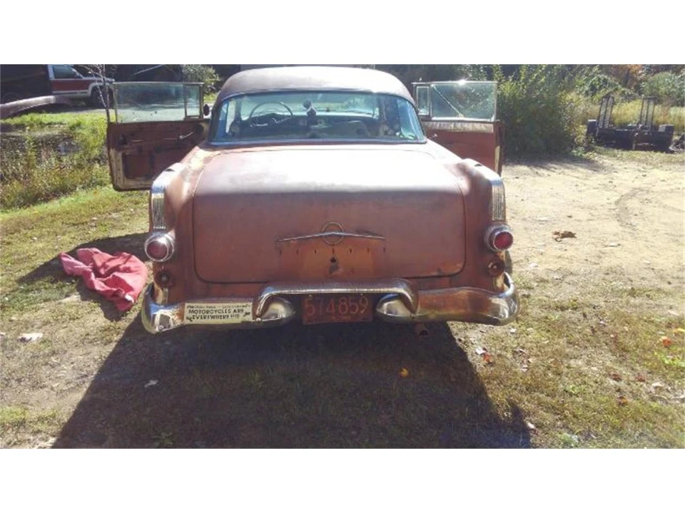 1955 Pontiac Star Chief - Image 7 of 10