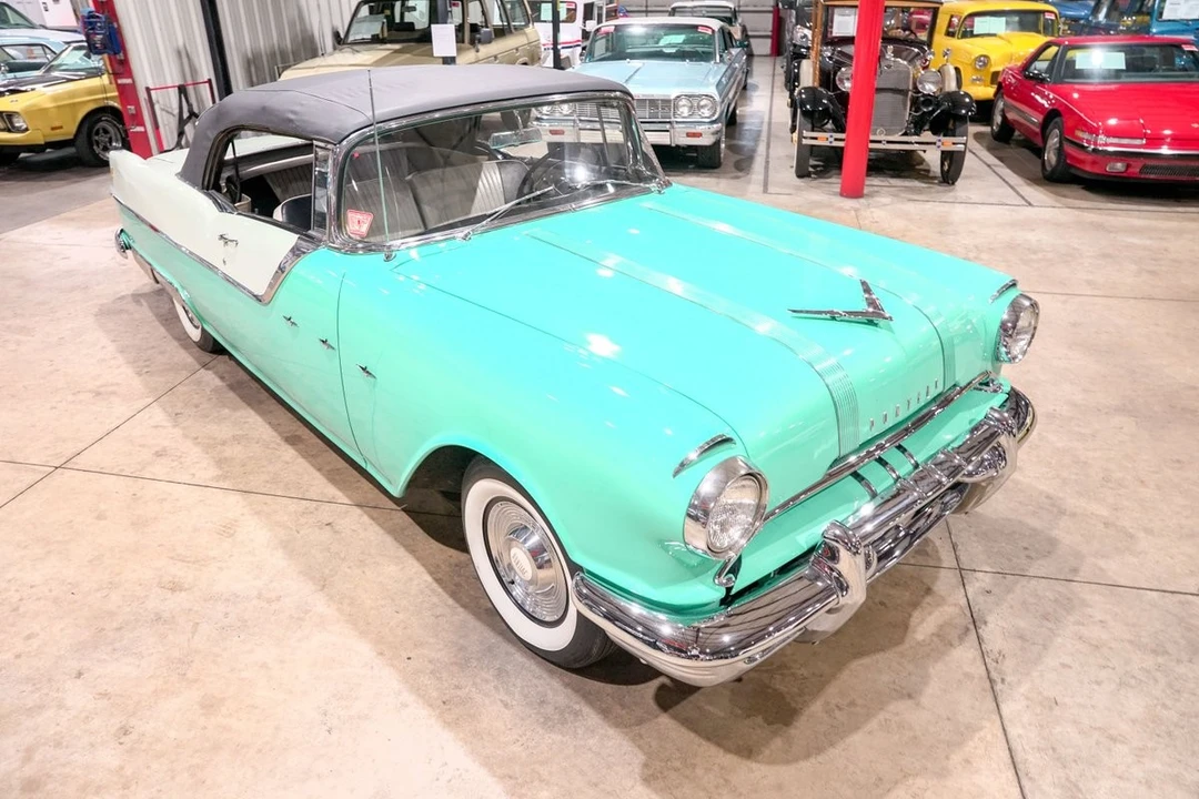 1955 Pontiac Star Chief - Image 28 of 31