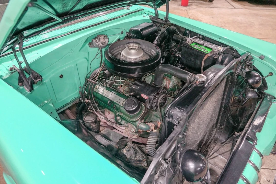 1955 Pontiac Star Chief - Image 23 of 31