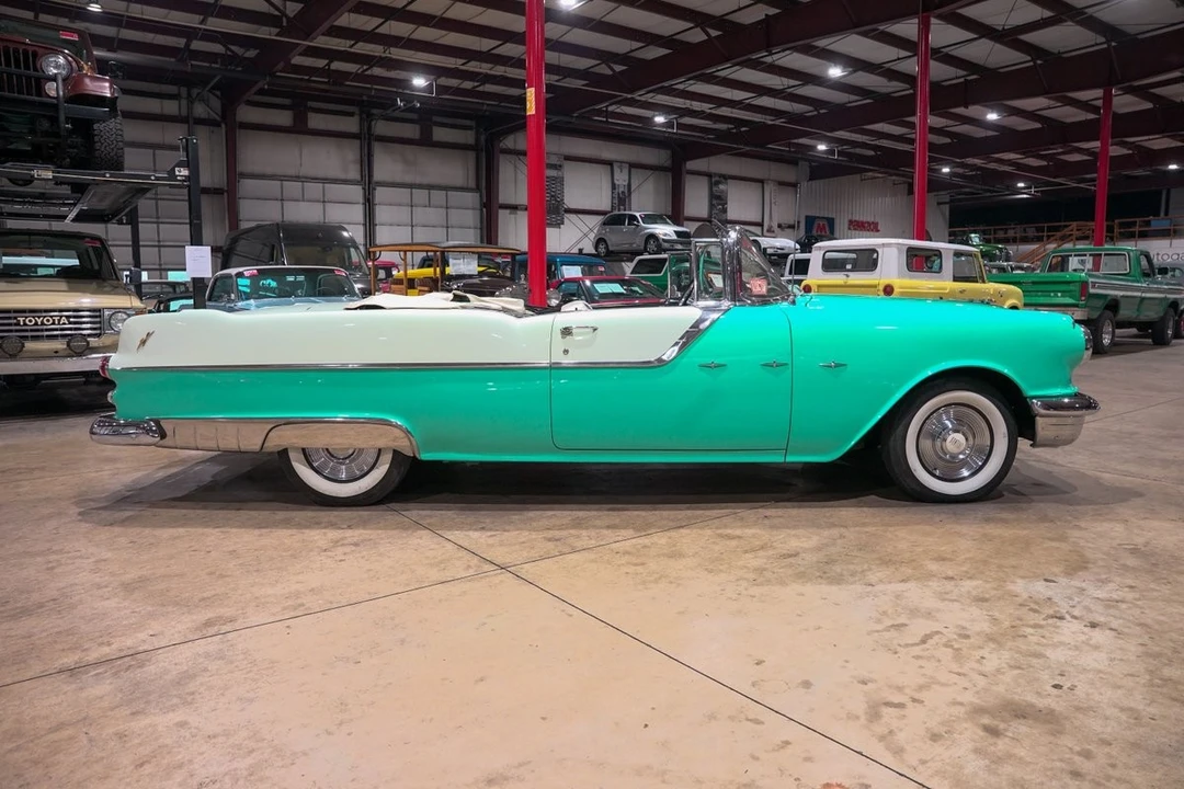 1955 Pontiac Star Chief - Image 10 of 31