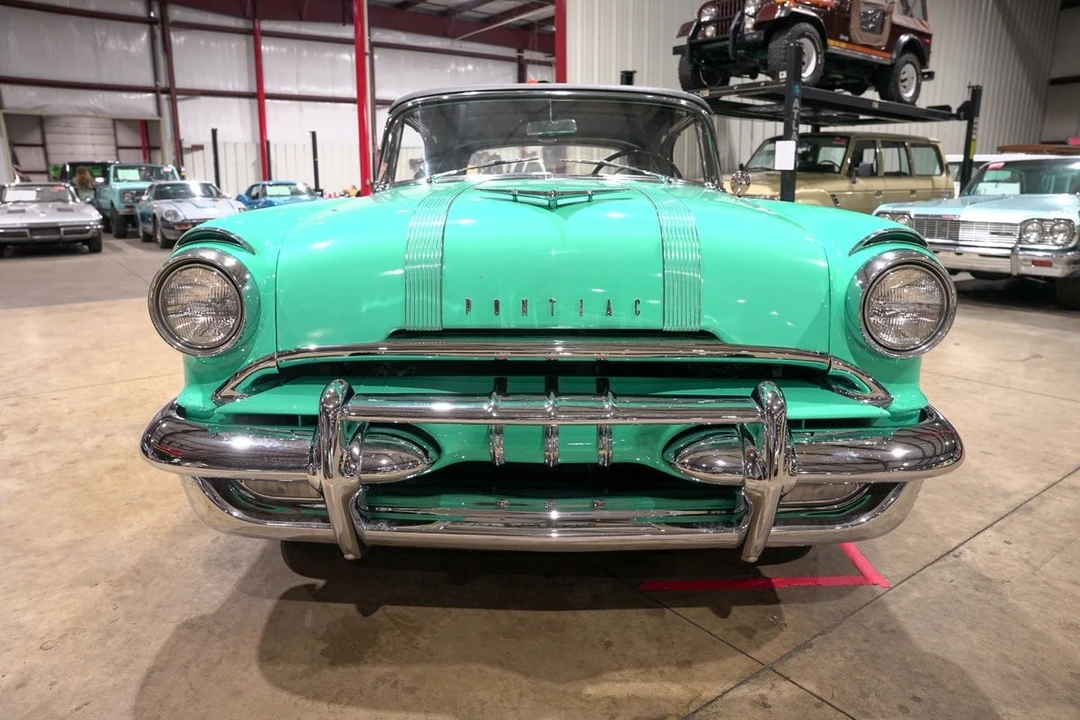 1955 Pontiac Star Chief - Image 27 of 31