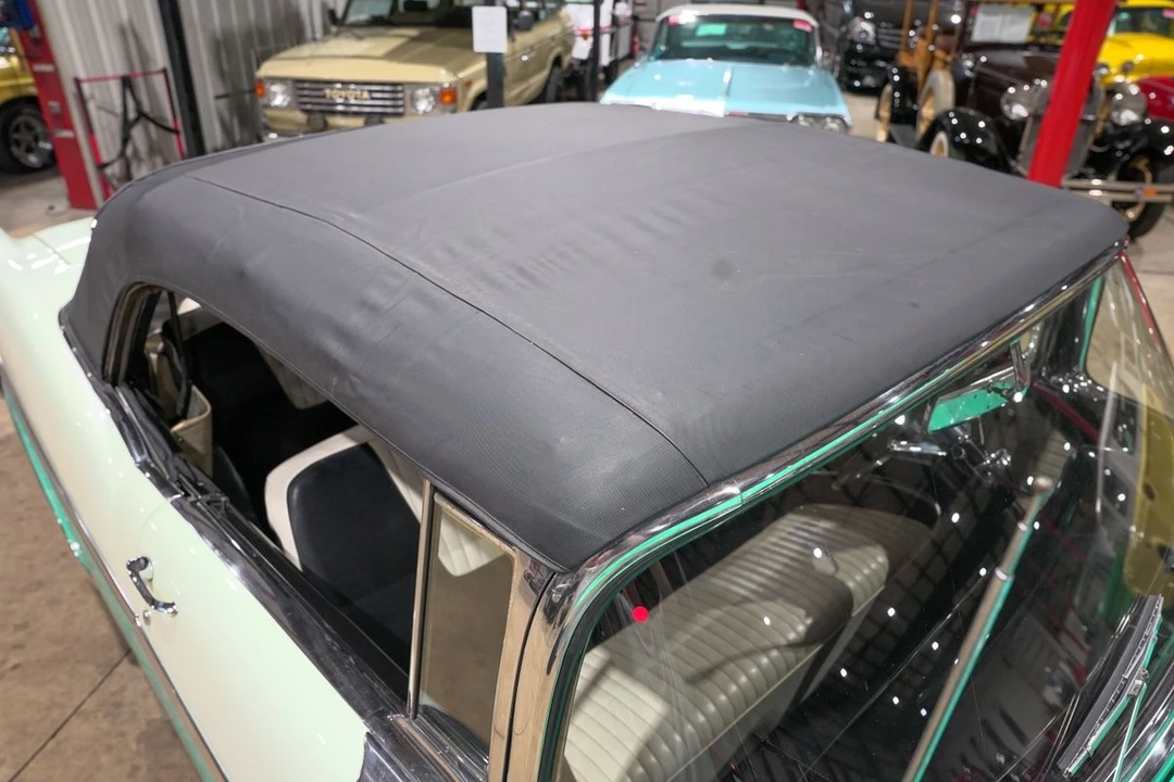 1955 Pontiac Star Chief - Image 12 of 31