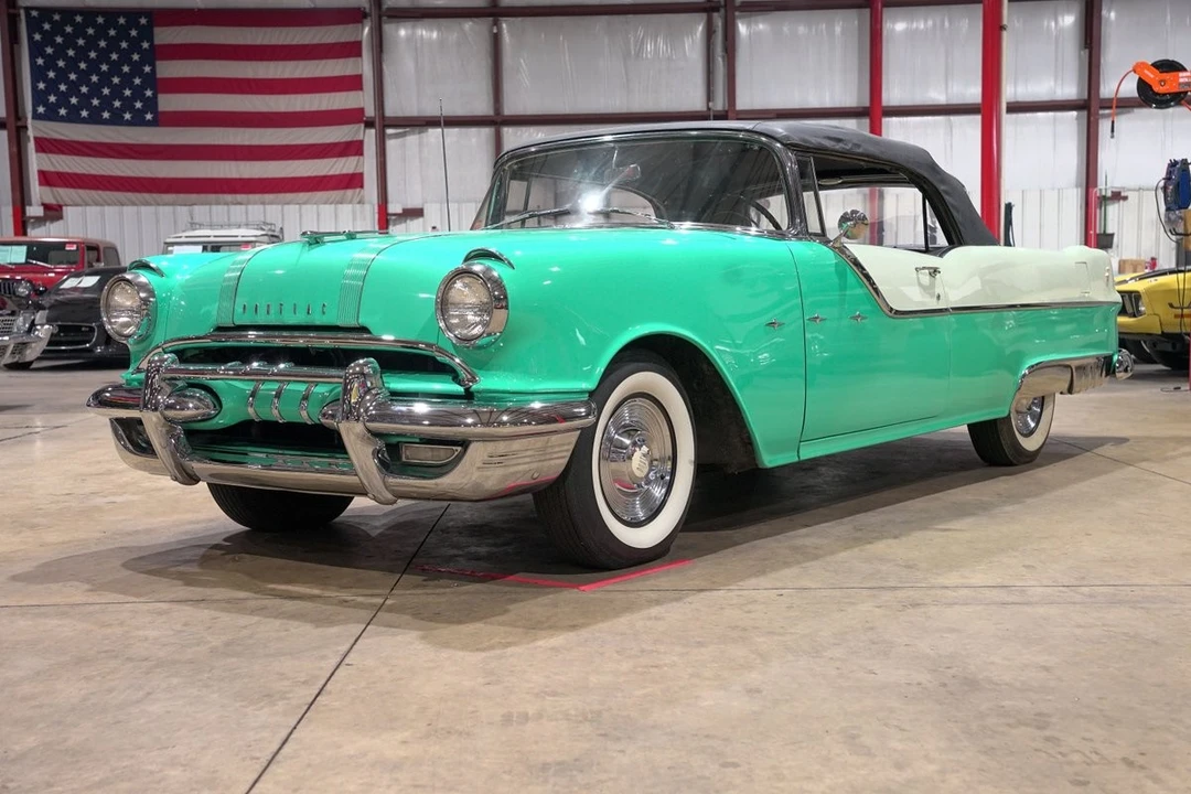 1955 Pontiac Star Chief - Image 20 of 31