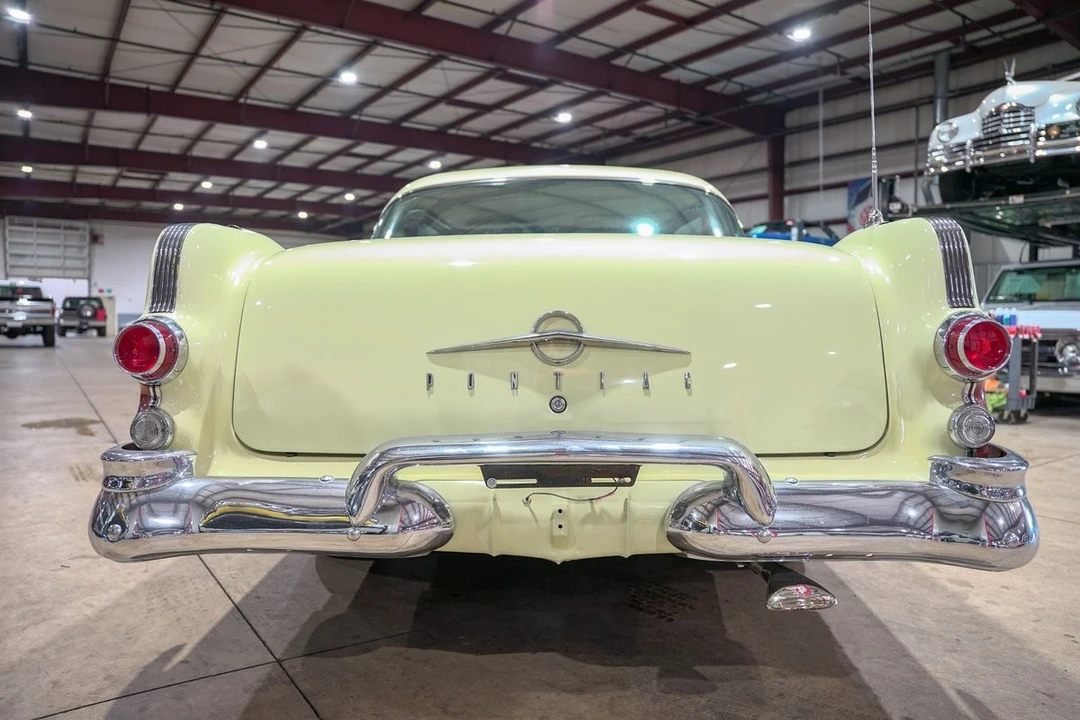 1955 Pontiac Star Chief - Image 7 of 12