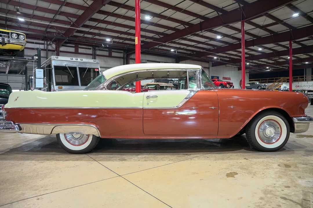 1955 Pontiac Star Chief - Image 10 of 12