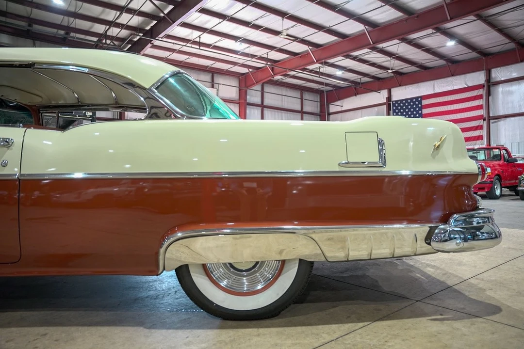 1955 Pontiac Star Chief - Image 5 of 12