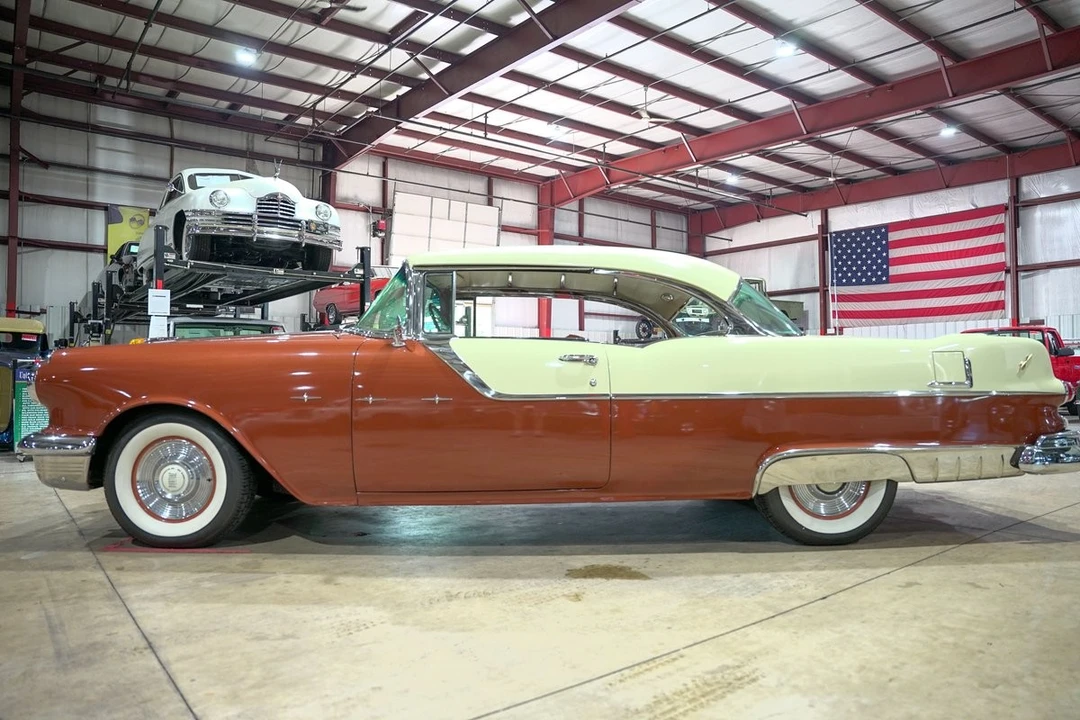 1955 Pontiac Star Chief - Image 4 of 12