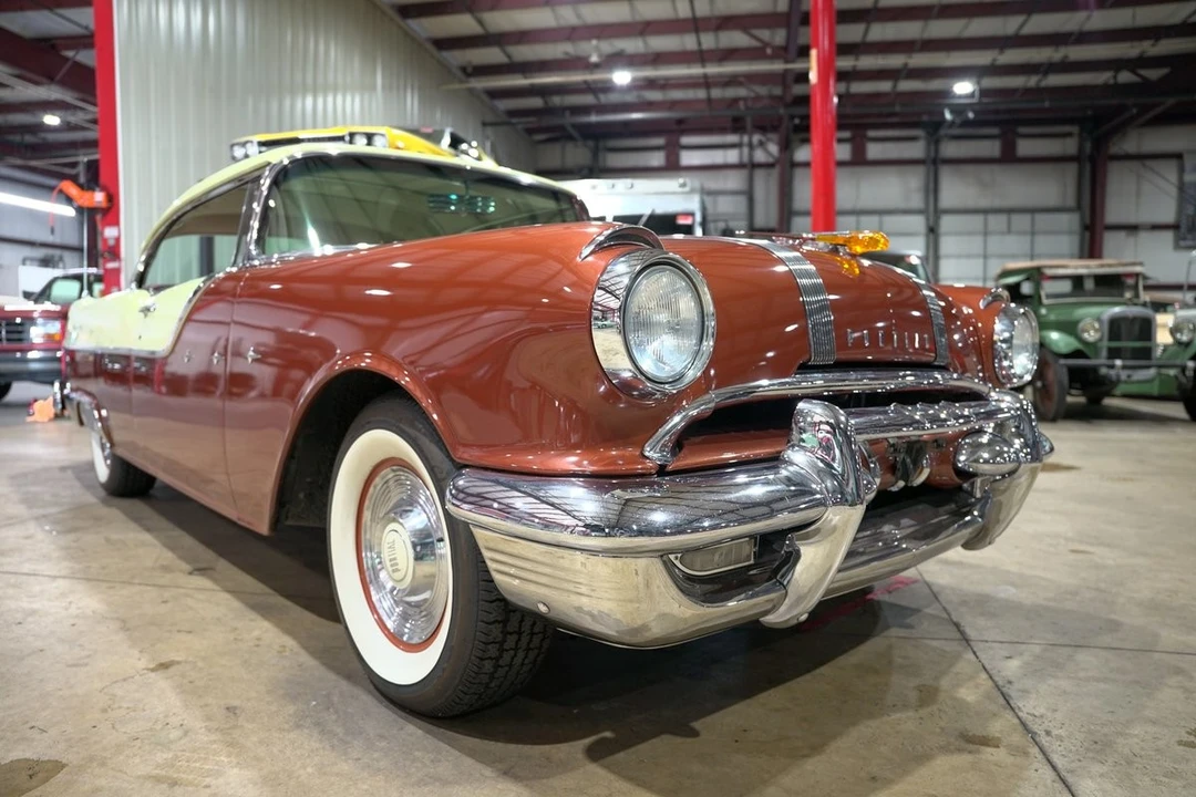 1955 Pontiac Star Chief - Image 11 of 12