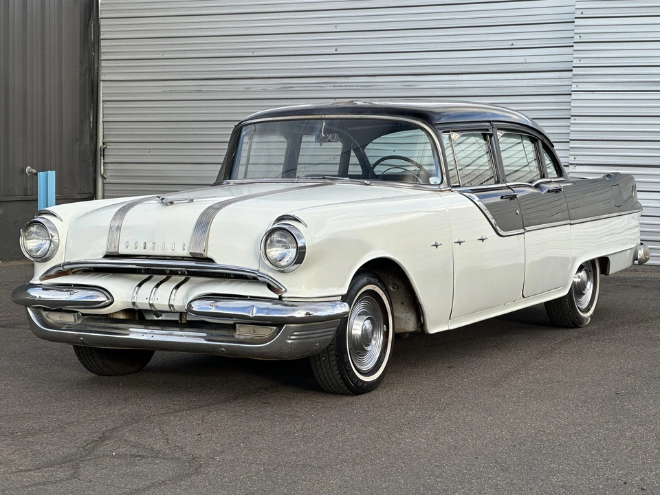 1955 Pontiac Star Chief - Image 11 of 31