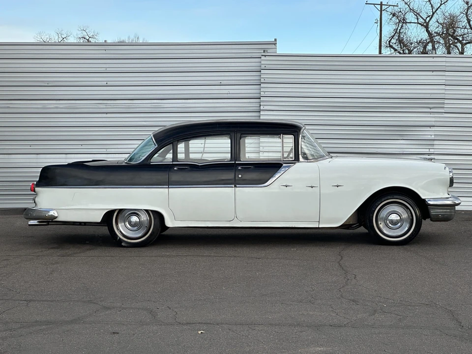 1955 Pontiac Star Chief - Image 17 of 31