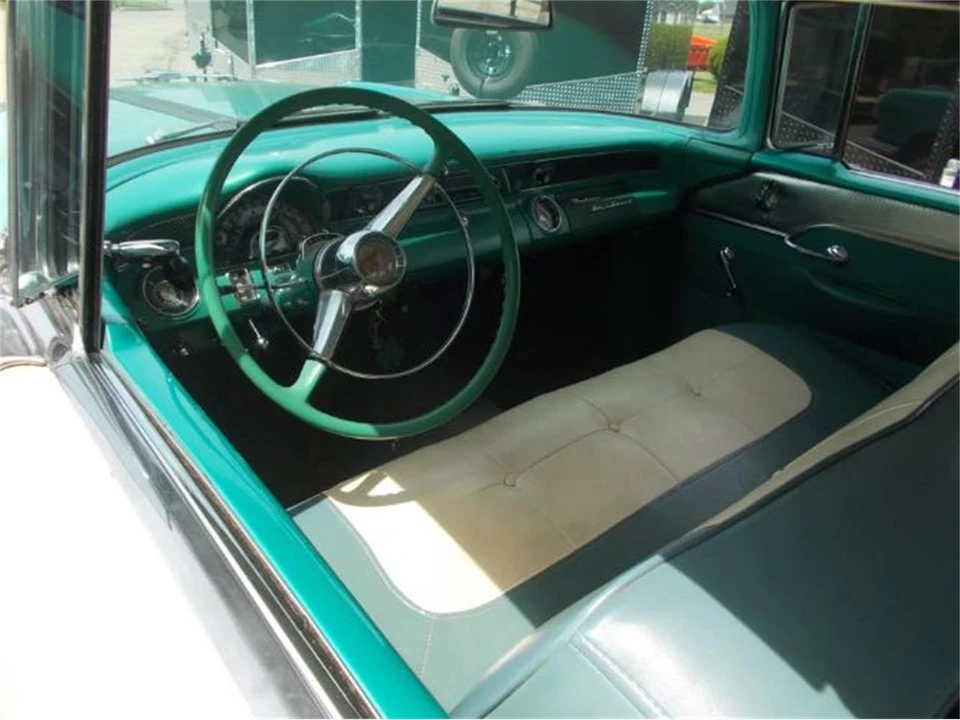 1955 Pontiac Star Chief - Image 12 of 17