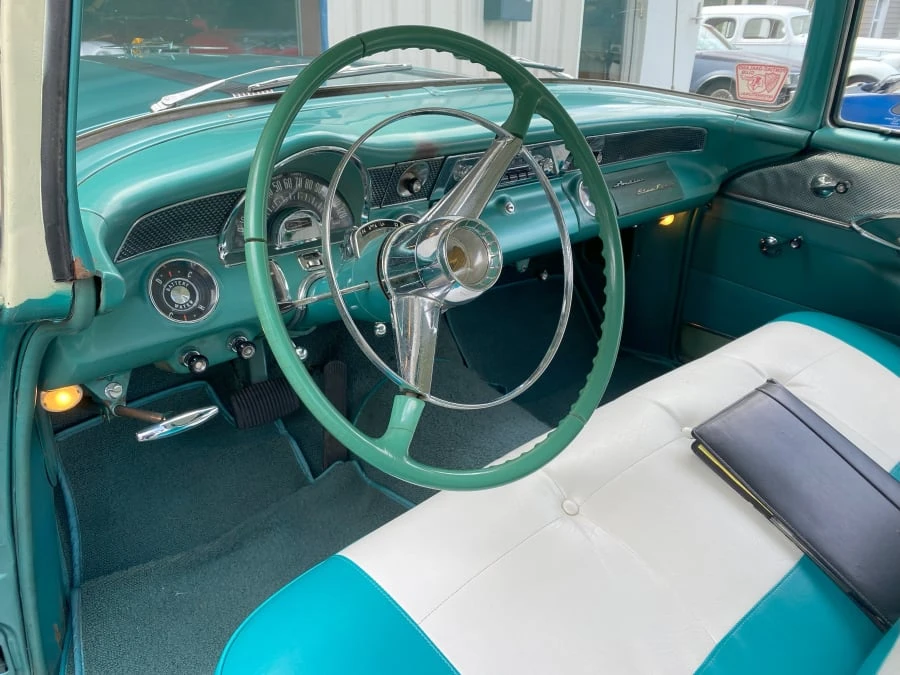 1955 Pontiac Star Chief - Image 23 of 31
