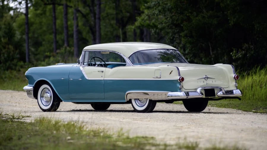 1955 Pontiac Star Chief - Image 2 of 31