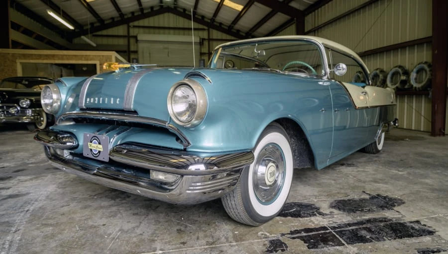 1955 Pontiac Star Chief - Image 4 of 31